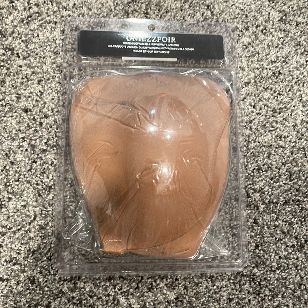 NWT sticky strapless bra cup size F